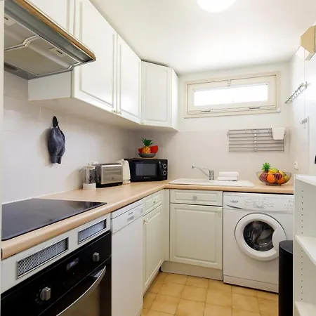 Apartment Nomad Yourhosthelper *
