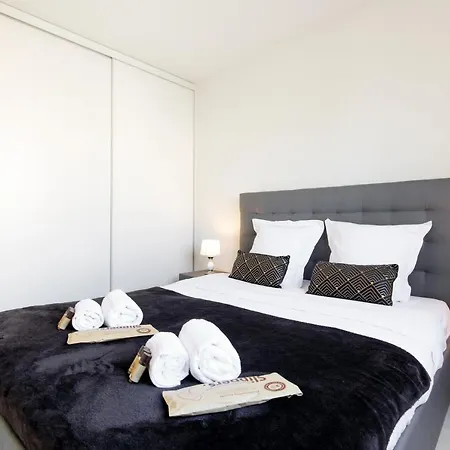 Nomad Yourhosthelper Apartament